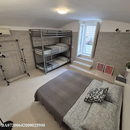 Cattaro 37 Hospitality Srls Bari