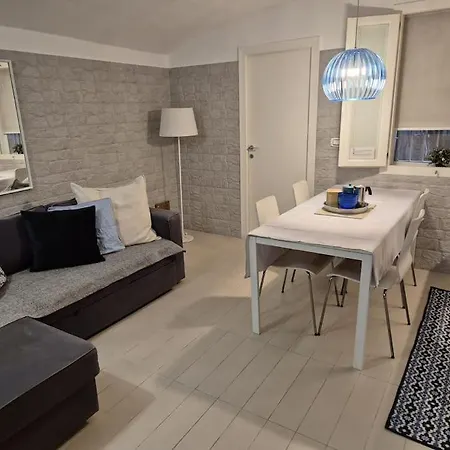Cattaro 37 Hospitality Srls Apartmán Bari